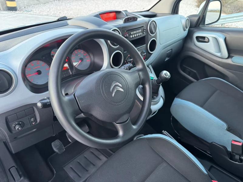 Citroen Berlingo Facelift 1.6HDI 90к.с. Multispace , снимка 13 - Автомобили и джипове - 53156350