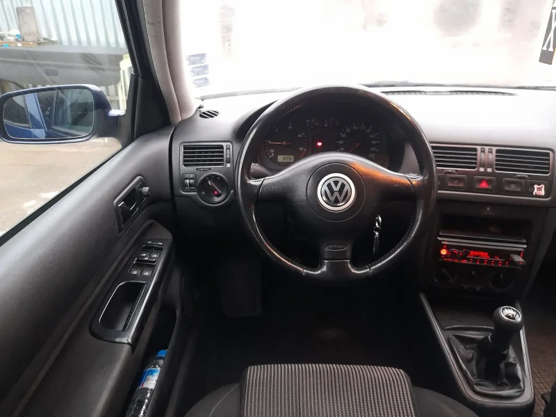 VW Golf 1.9TDI, снимка 10 - Автомобили и джипове - 53231420