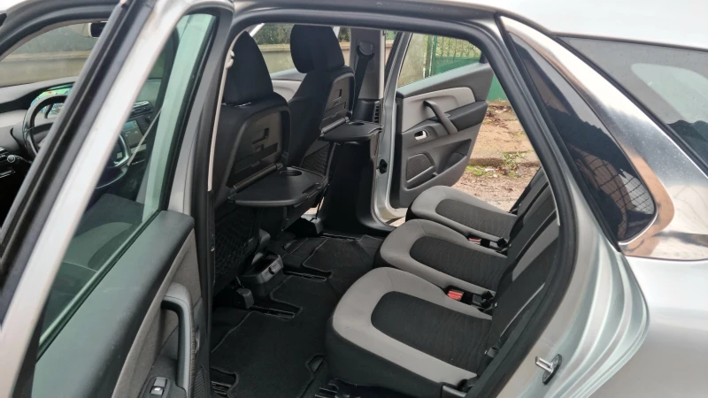 Citroen C4 Picasso LED/NAVI/КАМЕРА/СЕРВИЗНА ИСТОРИЯ , снимка 14 - Автомобили и джипове - 53247759