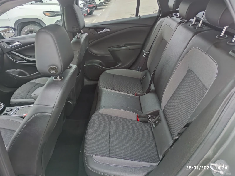 Opel Astra, снимка 8 - Автомобили и джипове - 53253124