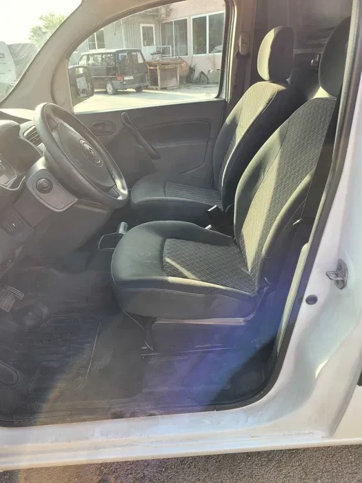 Renault Kangoo, снимка 8 - Автомобили и джипове - 55327064