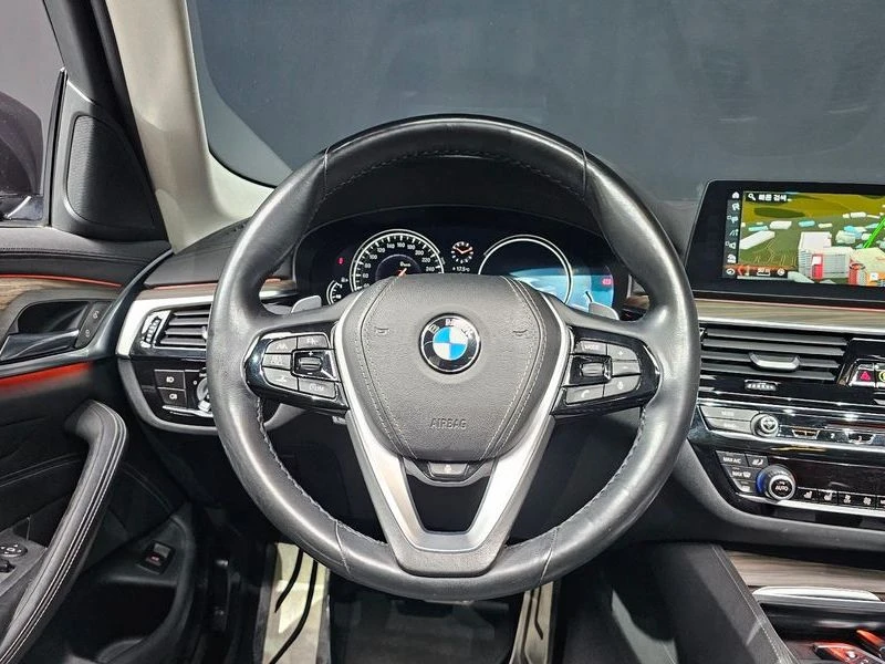 BMW 530 530I Luxury Plus, снимка 9 - Автомобили и джипове - 55505377