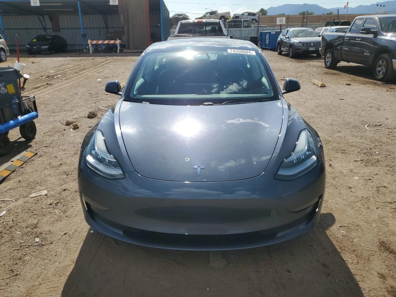 Tesla Model 3  - изображение 5