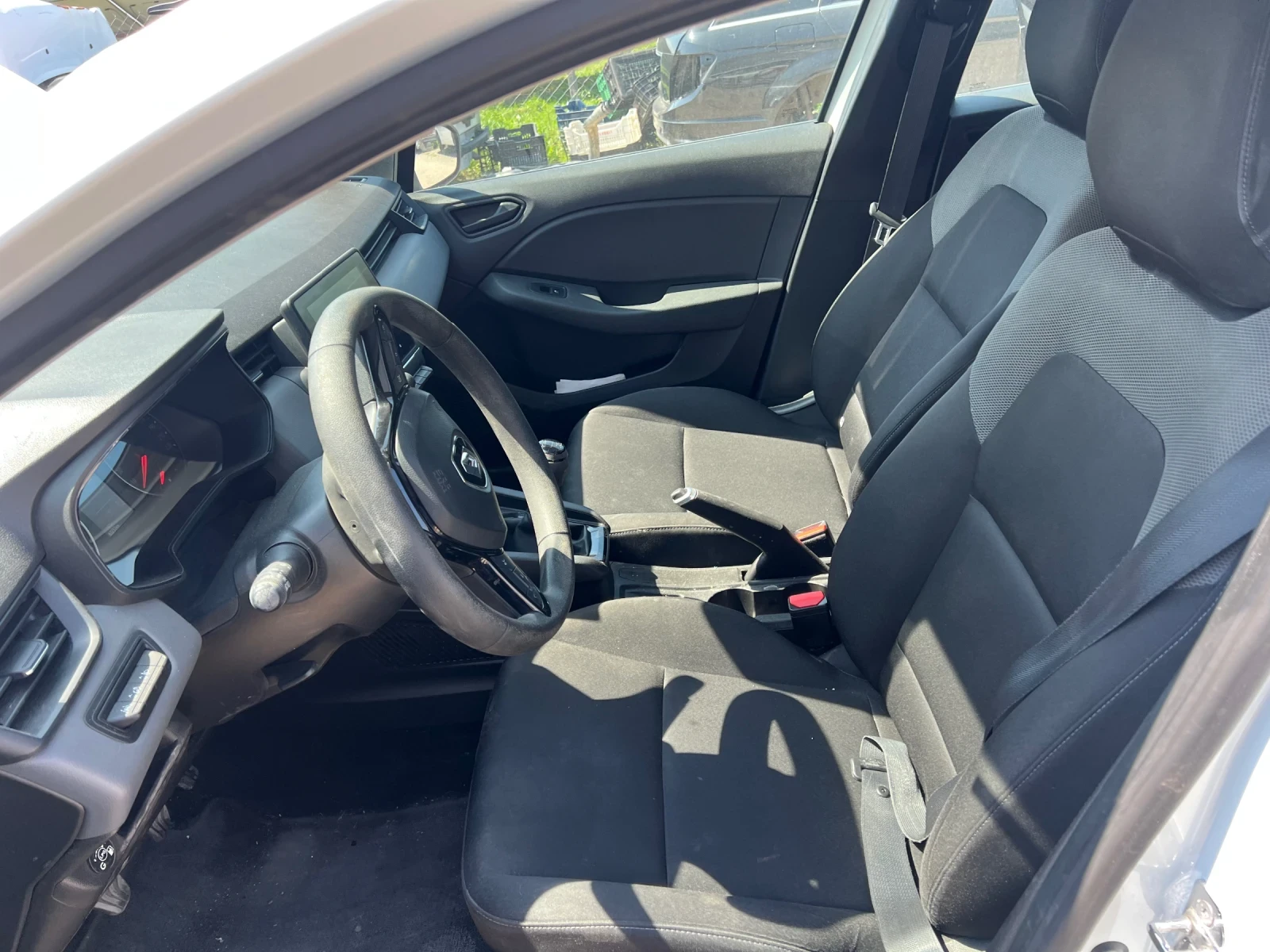 Renault Clio 1.0Tce  - изображение 7