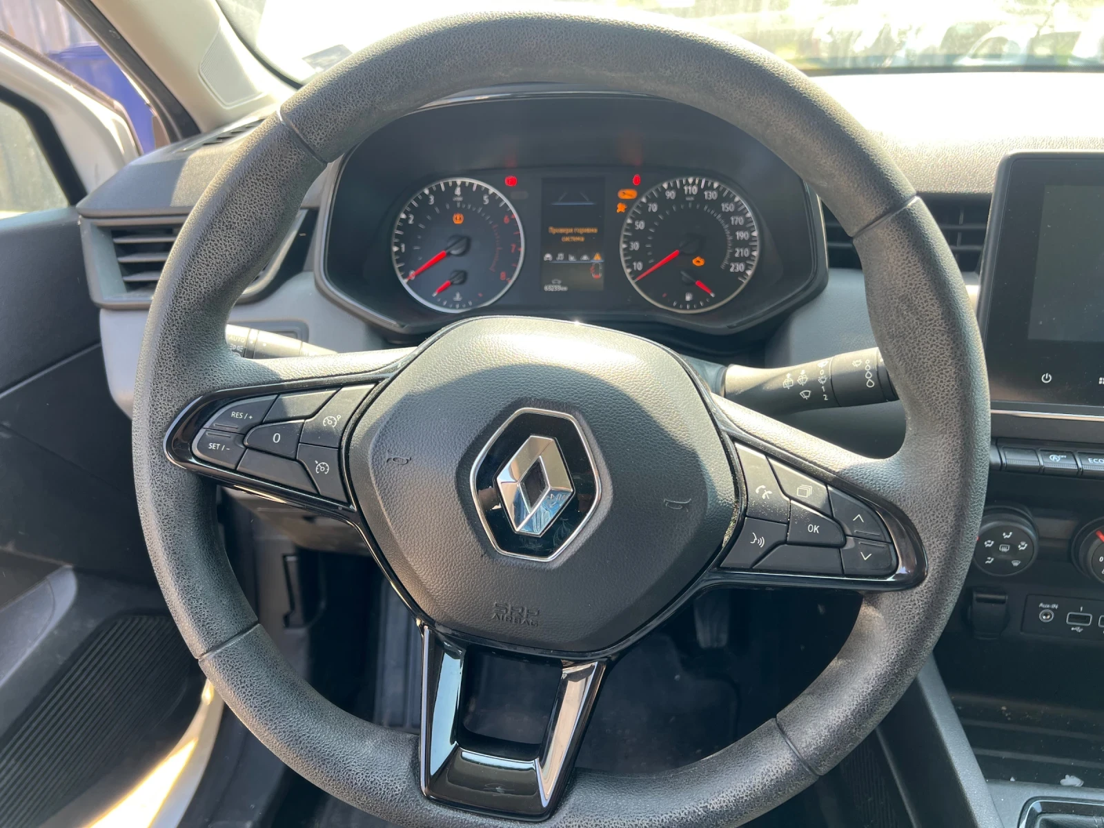 Renault Clio 1.0Tce  - изображение 8