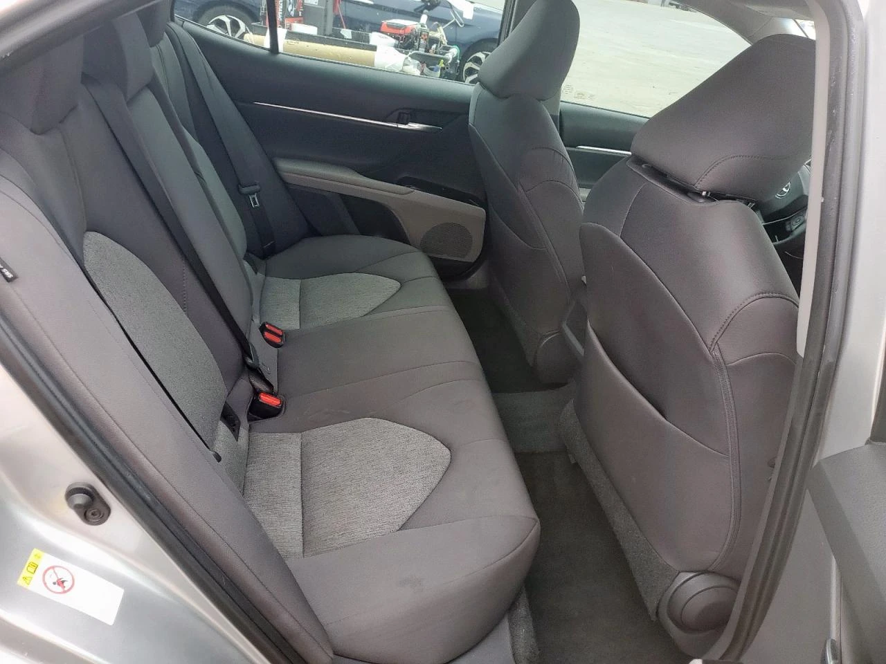 Toyota Camry L - изображение 10