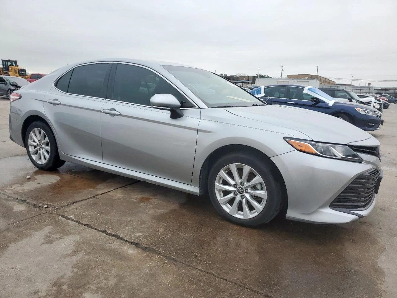 Toyota Camry L - изображение 4