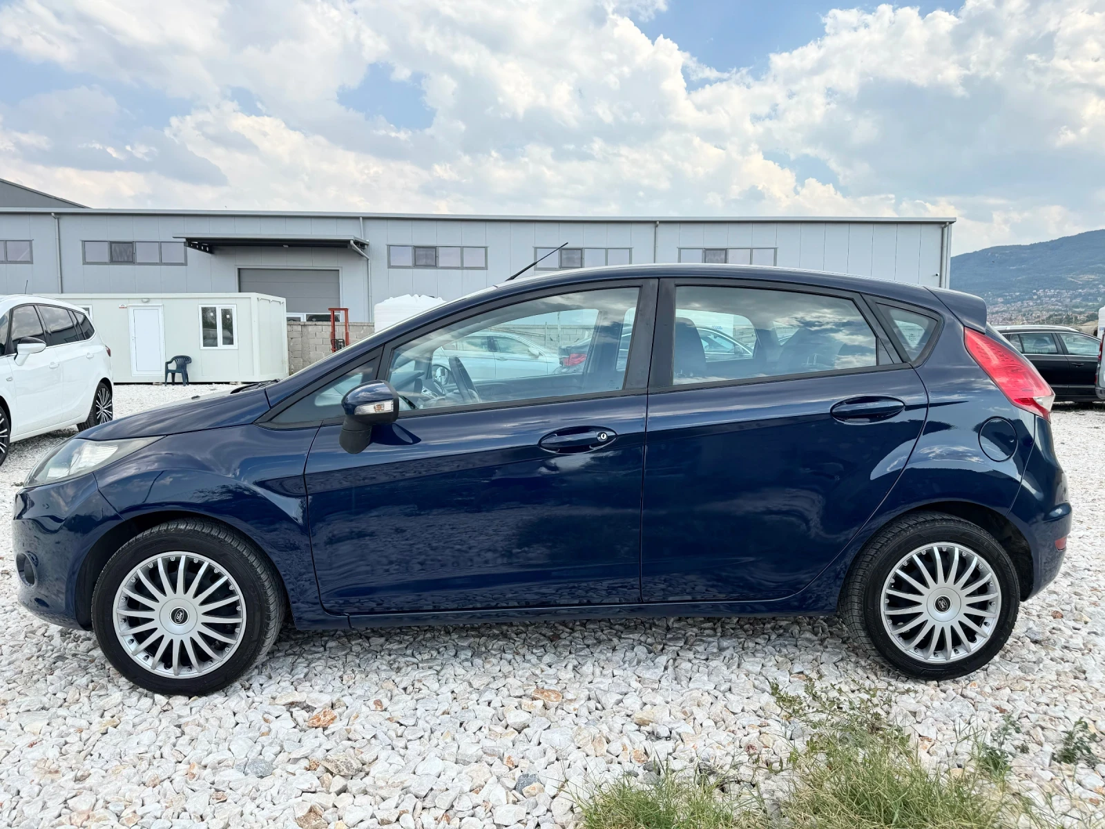 Ford Fiesta 1.4 97к.с LPG BRC / CLIMA / EURO 5 - изображение 4