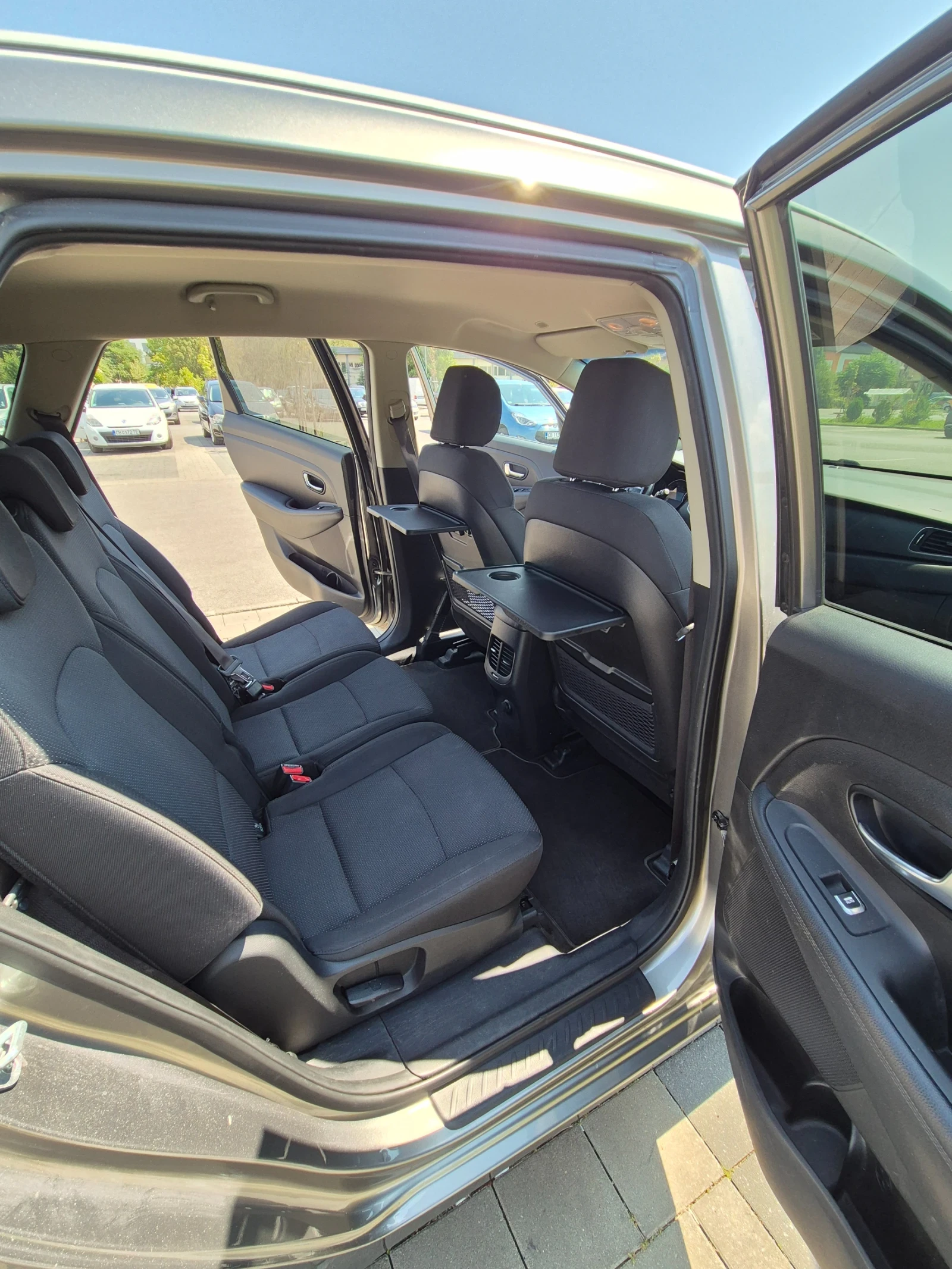 Kia Carens 1, 6 GDI / 135 к.с.  - изображение 8