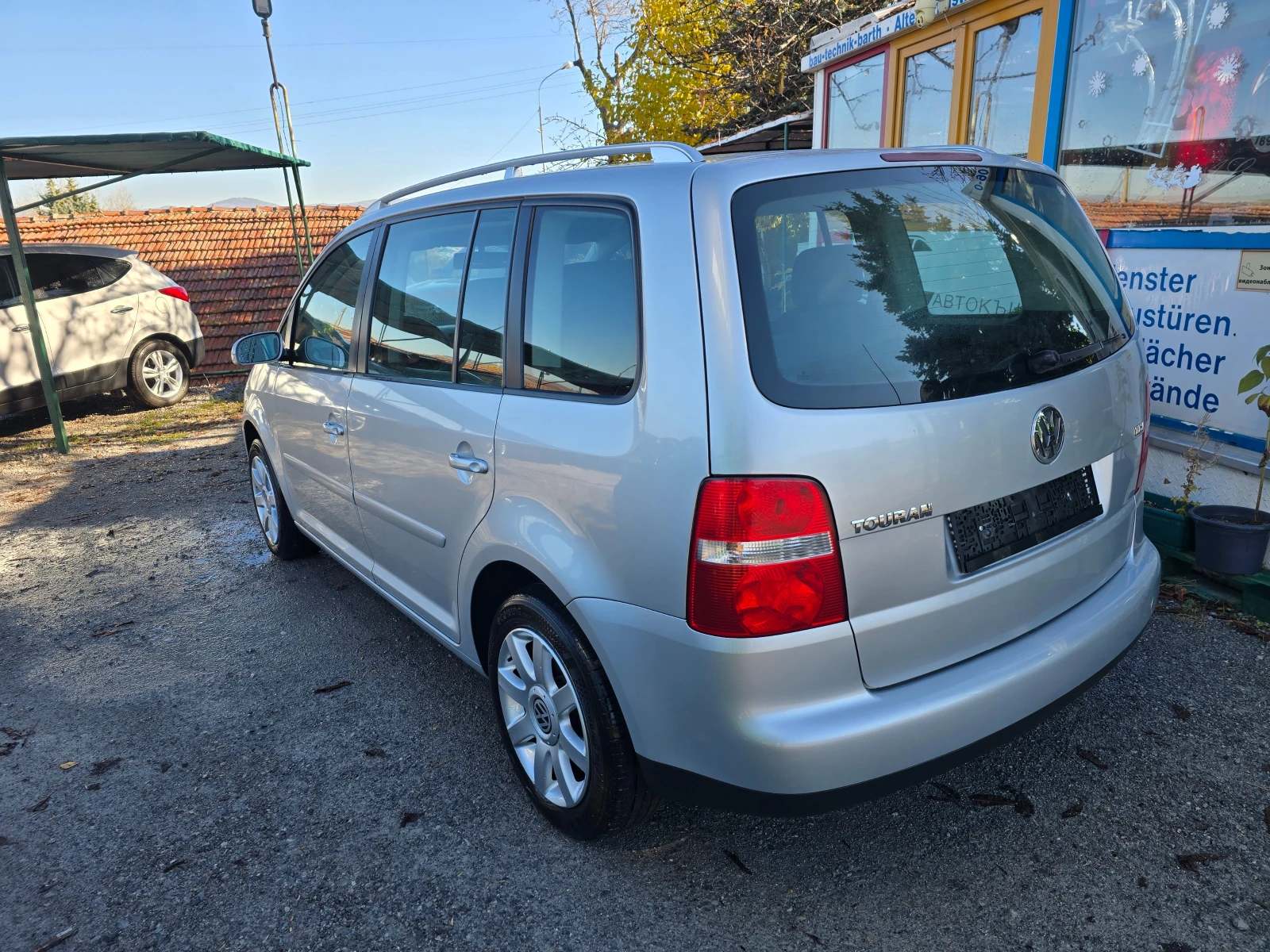 VW Touran 1.9TDi-6skorosti, Navi | Mobile.bg   6