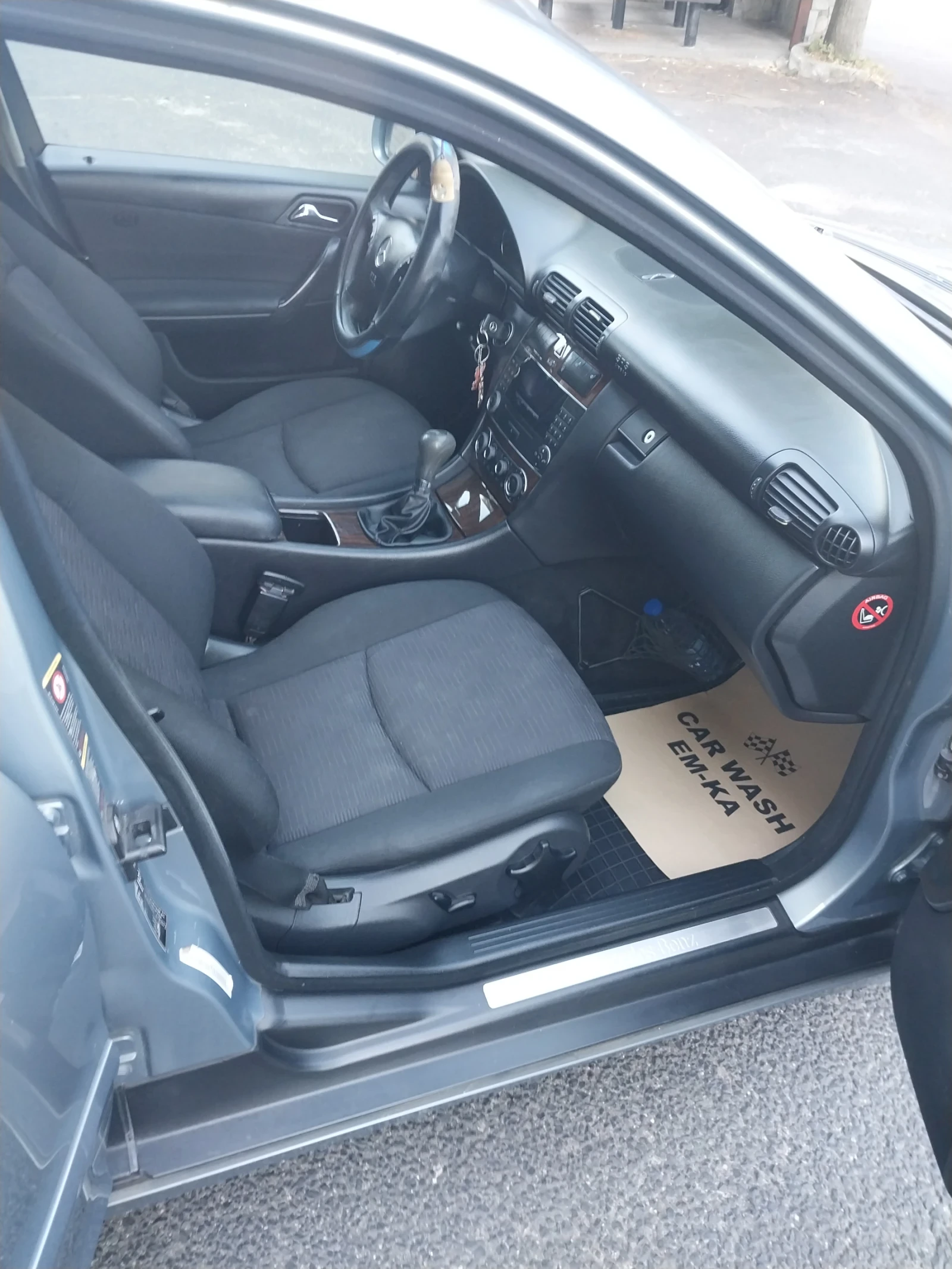 Mercedes-Benz C 200  - изображение 7