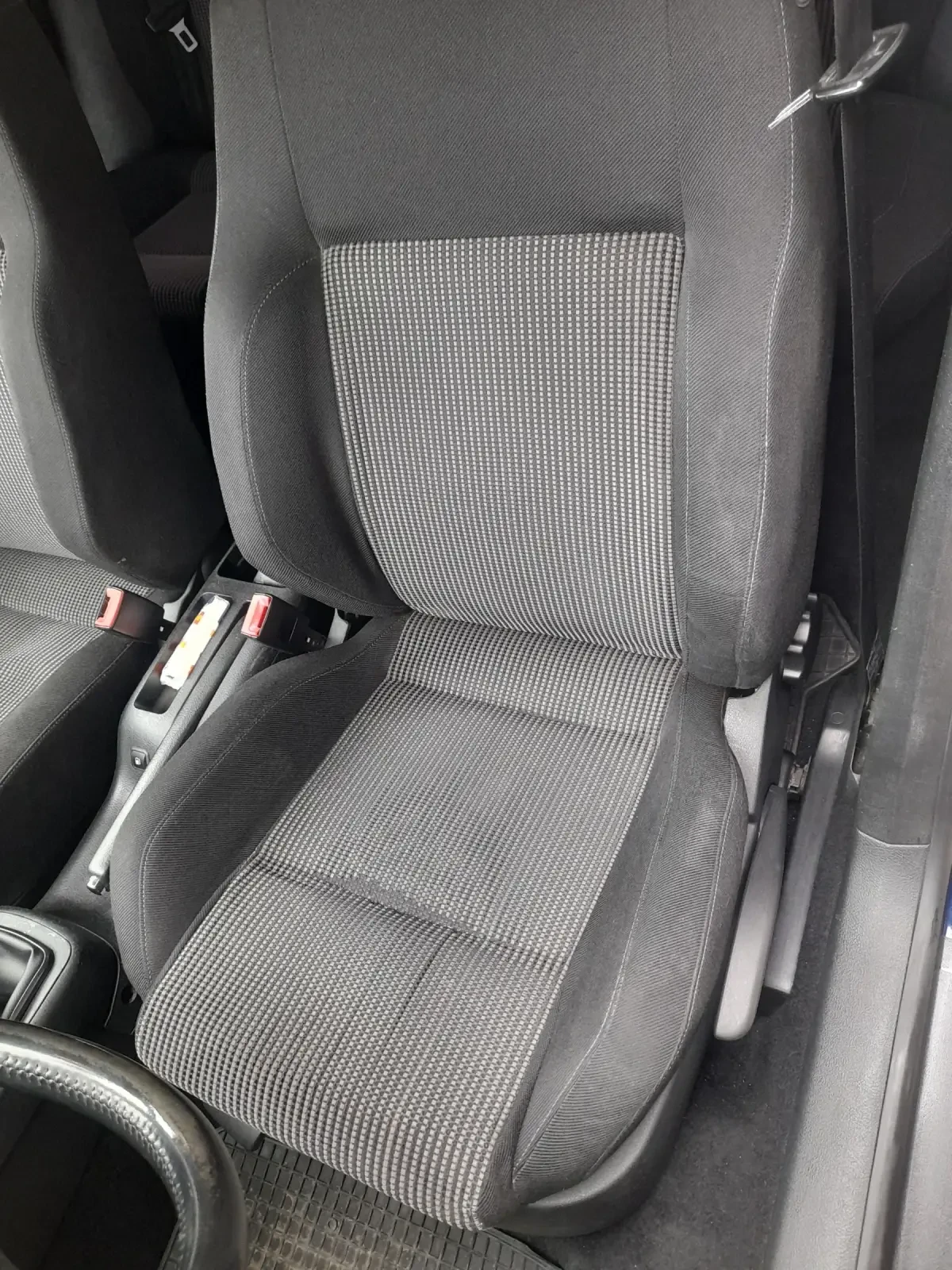 VW Golf 1.9TDI, снимка 11 - Автомобили и джипове - 53231420