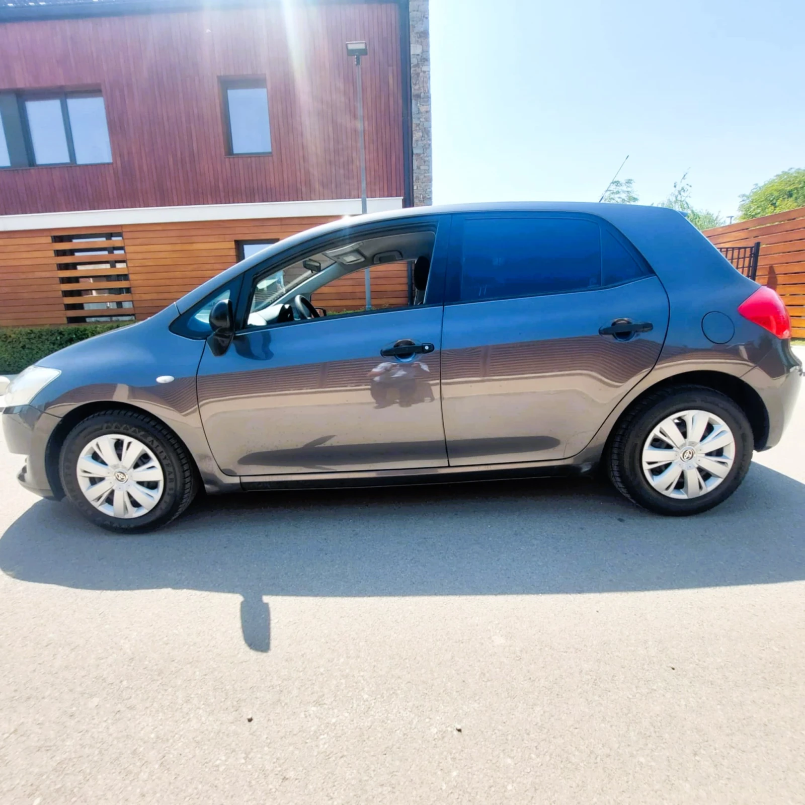 Toyota Auris 1.4.VVT-i Benzin | Mobile.bg � ����������� 3
