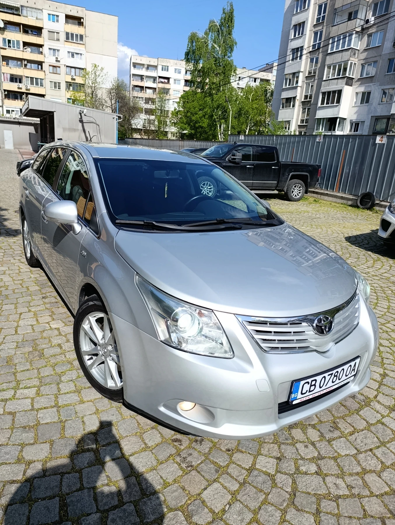 Toyota Avensis 2.2 D, снимка 3 - Автомобили и джипове - 54345275