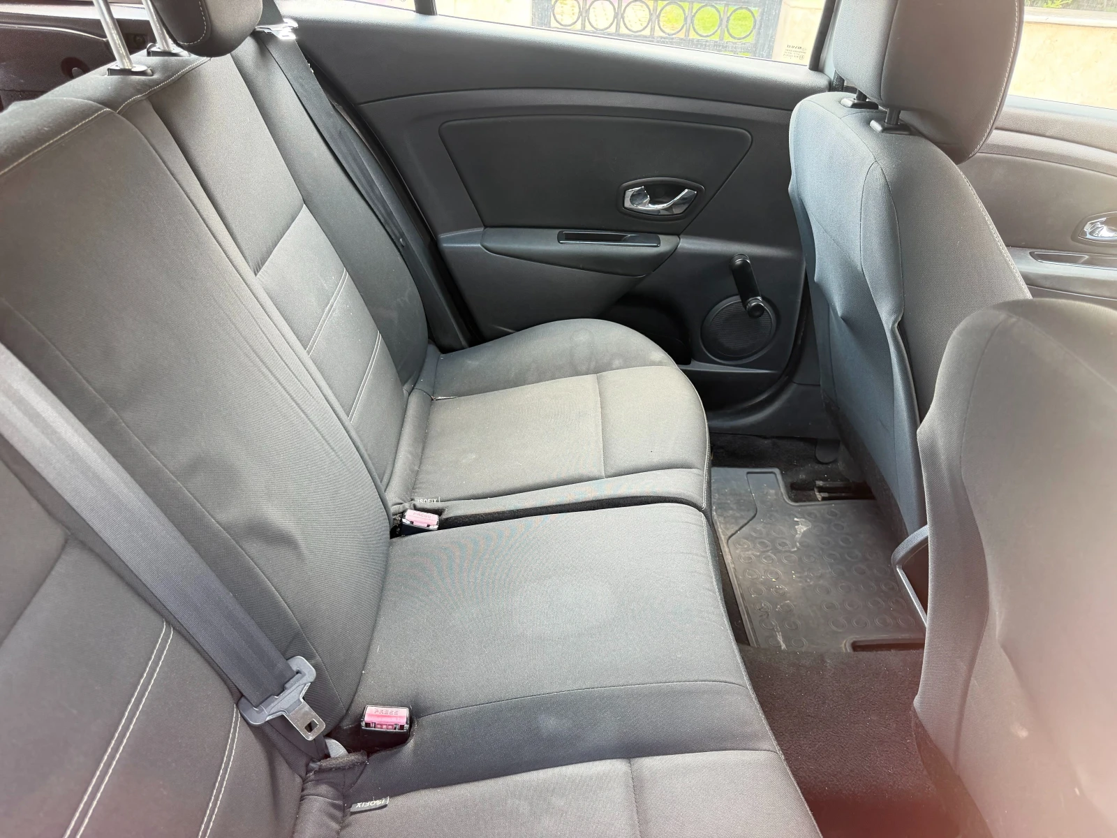 Renault Megane, снимка 8 - Автомобили и джипове - 55374694