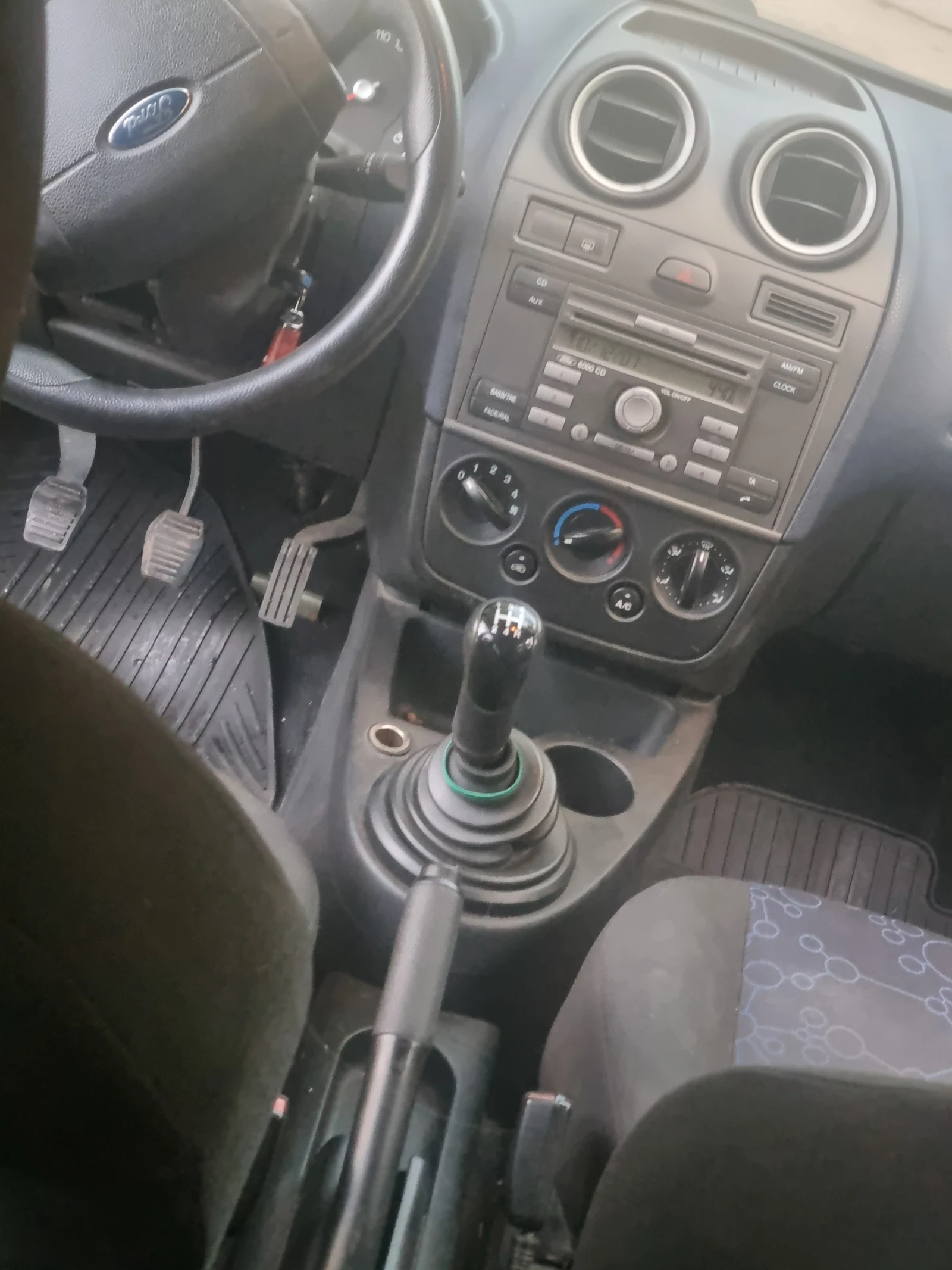 Ford Fiesta, снимка 12 - Автомобили и джипове - 55531349