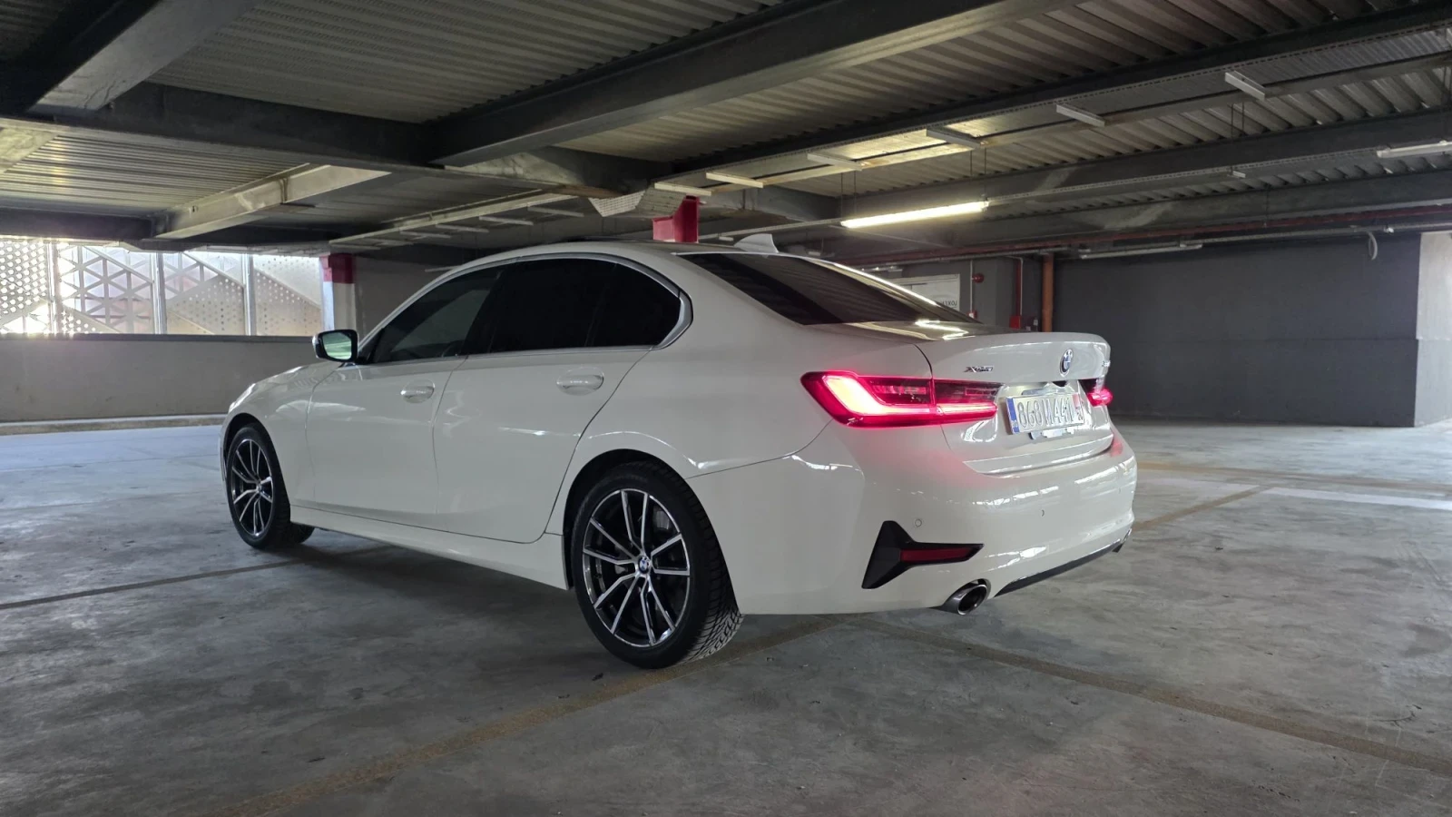 BMW 330, снимка 7 - Автомобили и джипове - 55728551