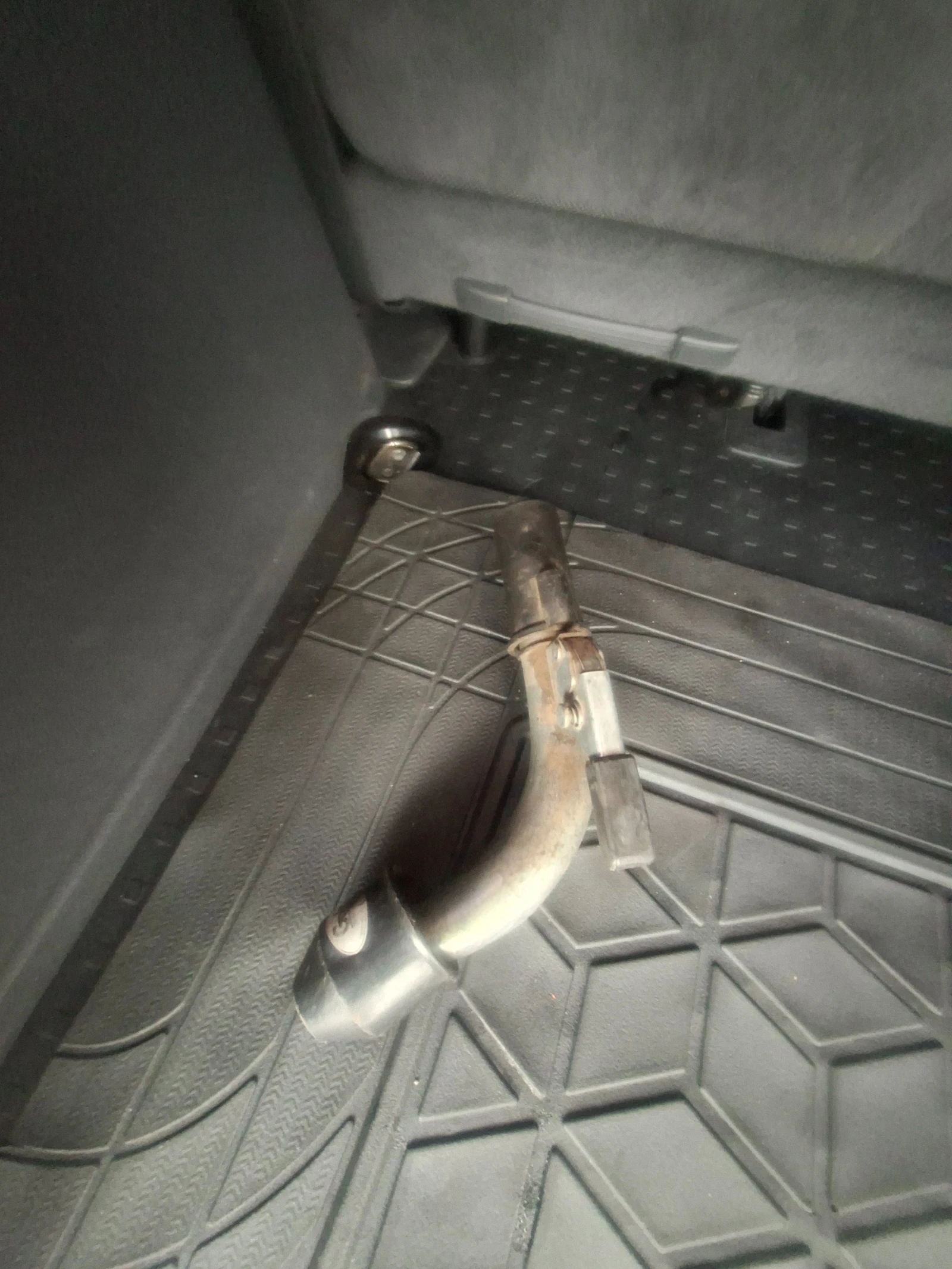 VW Caddy Passenger van , снимка 6 - Автомобили и джипове - 56737619