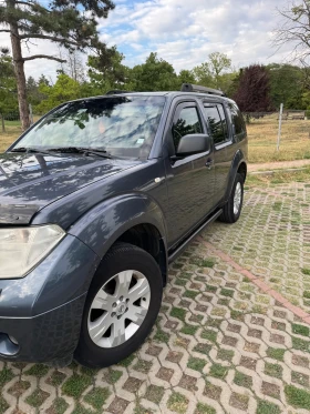Nissan Pathfinder Джип, снимка 3