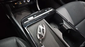 Hyundai Tucson PREMIUM* ОБДУХВАНЕ* ДИСТРОНИК* КАМЕРА* ПЕРА* , снимка 16
