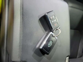 Land Rover Defender * X DYNAMIC SE * CARFAX * , снимка 11