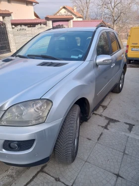  Mercedes-Benz ML 320