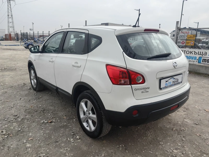 Nissan Qashqai 1.5 ДИЗЕЛ 106 К.С. УНИКАЛНО СЪСТОЯНИЕ!, снимка 5 - Автомобили и джипове - 49318921