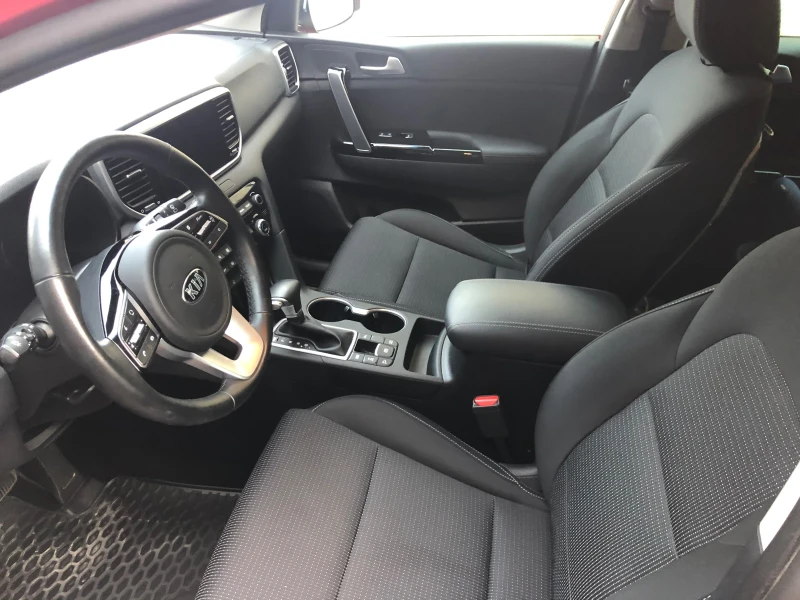 Kia Sportage, снимка 4 - Автомобили и джипове - 50638996