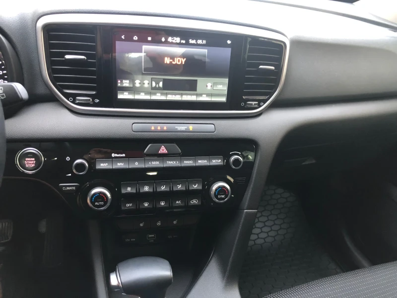 Kia Sportage, снимка 6 - Автомобили и джипове - 50638996