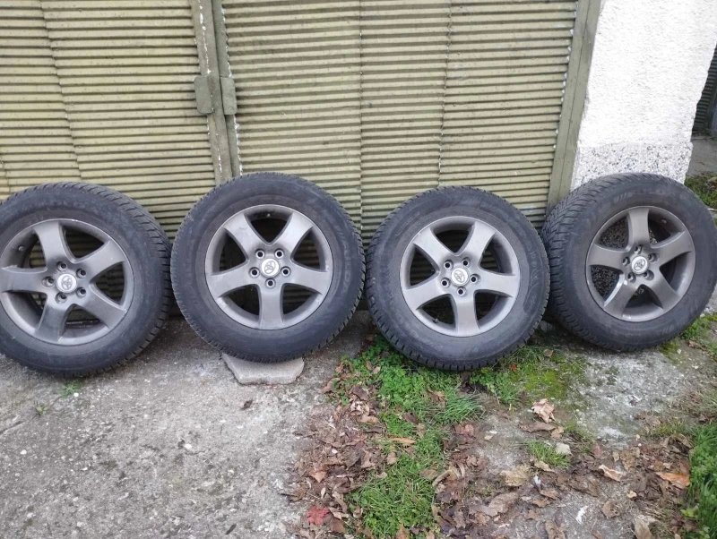 Toyota Rav4, снимка 13 - Автомобили и джипове - 52505670