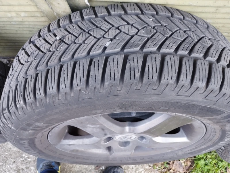 Toyota Rav4, снимка 10 - Автомобили и джипове - 52505670