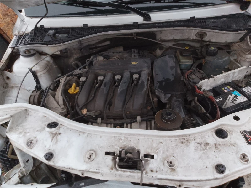 Dacia Duster 1.6i 4x4 tipK4M, снимка 4 - Автомобили и джипове - 52581483