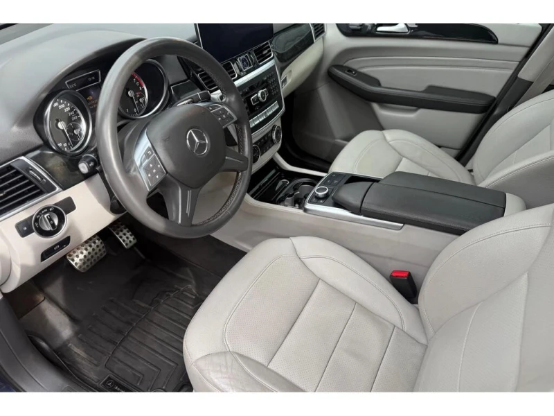 Mercedes-Benz ML 350 * AMG PCKG/CLEAN CARFAX * CARFAX * БЕЗ ПЪРВОНАЧАЛН, снимка 6 - Автомобили и джипове - 52652505