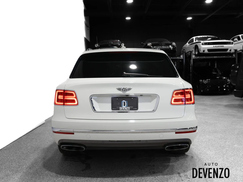 Bentley Bentayga W12/AWD/* АВТОКРЕДИТ, снимка 4 - Автомобили и джипове - 52836006