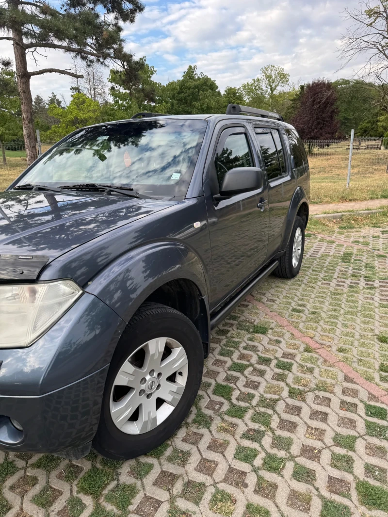 Nissan Pathfinder Джип, снимка 3 - Автомобили и джипове - 53333884