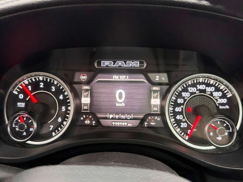 Dodge RAM 1500 / Sport / CARFAX/ ОБДУХВАНЕ/CAMERA /HARMON KARDON, снимка 8 - Автомобили и джипове - 53595630