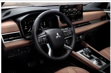 Mitsubishi Outlander instyle luxury pack+ , снимка 3 - Автомобили и джипове - 54013967