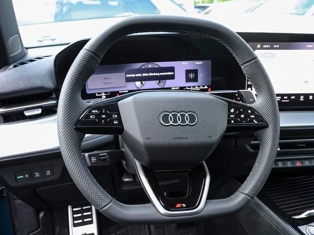 Audi Q3 Sportback TFSI QUATTRO * NEW 2026* S-LINE PANORAMA MATRIX , снимка 7 - Автомобили и джипове - 56120215