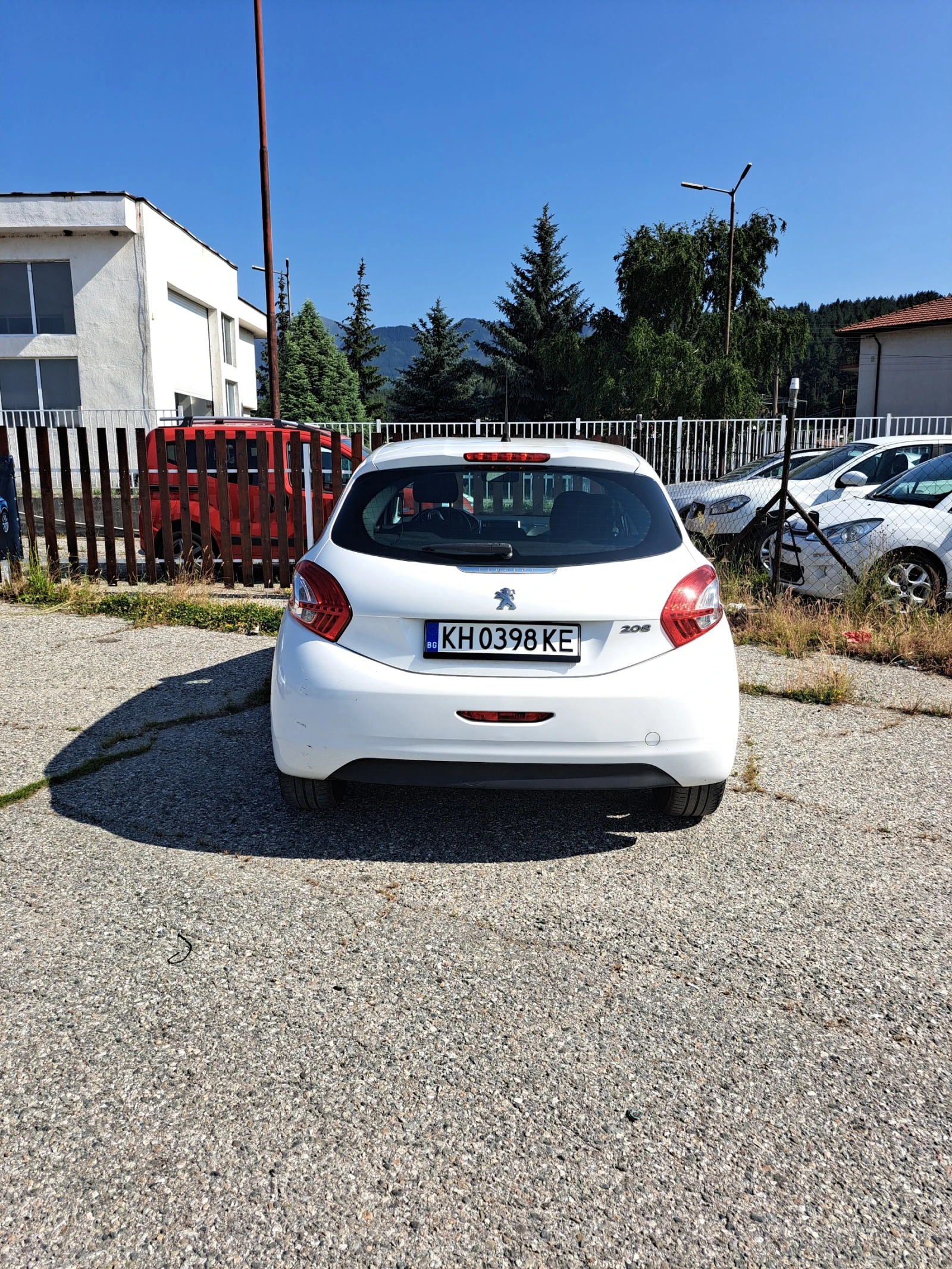 Peugeot 208 1.4i..gpl..165 km.5b - изображение 9