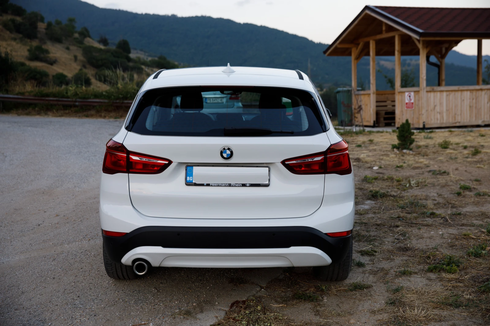 BMW X1 X1 sDrive18i - изображение 2