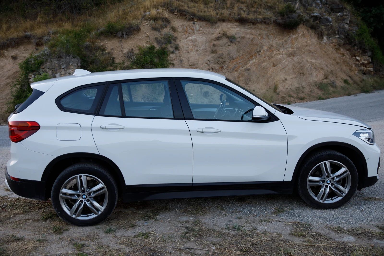 BMW X1 X1 sDrive18i - изображение 3