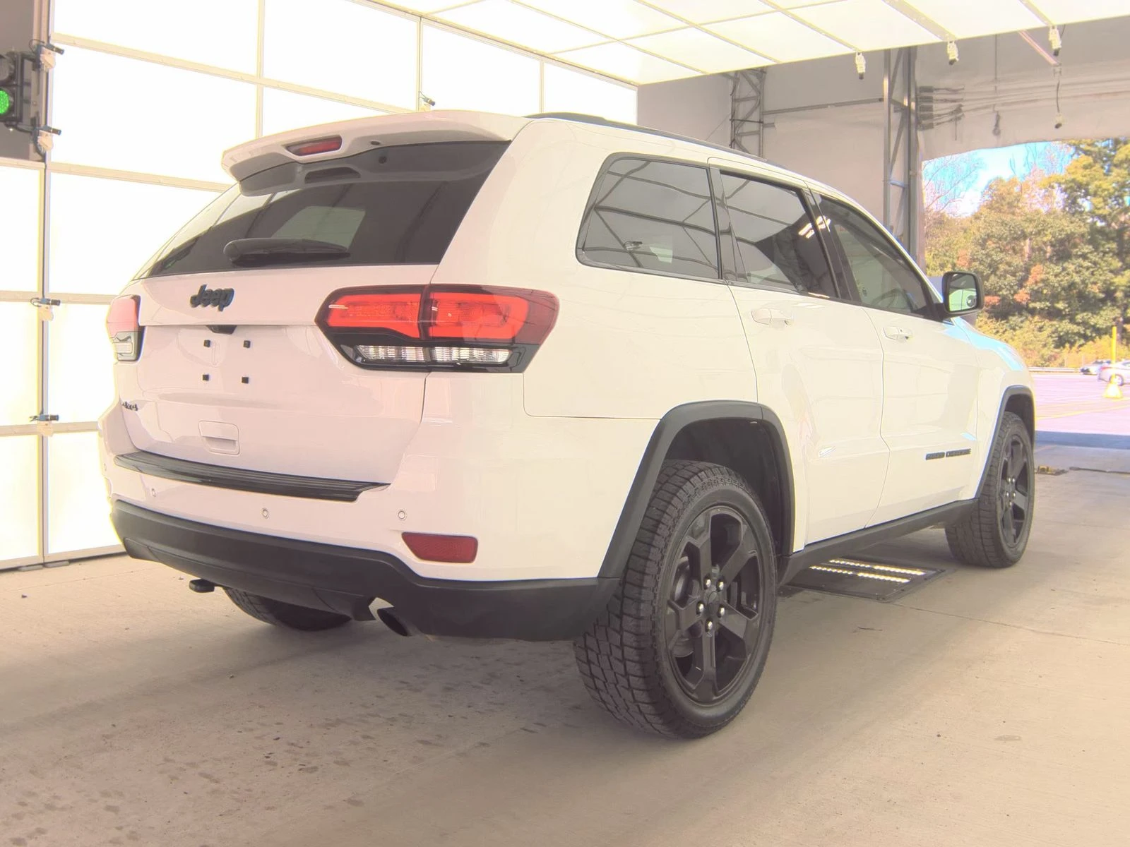 Jeep Grand cherokee 2018* UPLAND EDITION* 8ZF* ПОДГРЕВ* КАМЕРА* ПРУЖИН - изображение 4