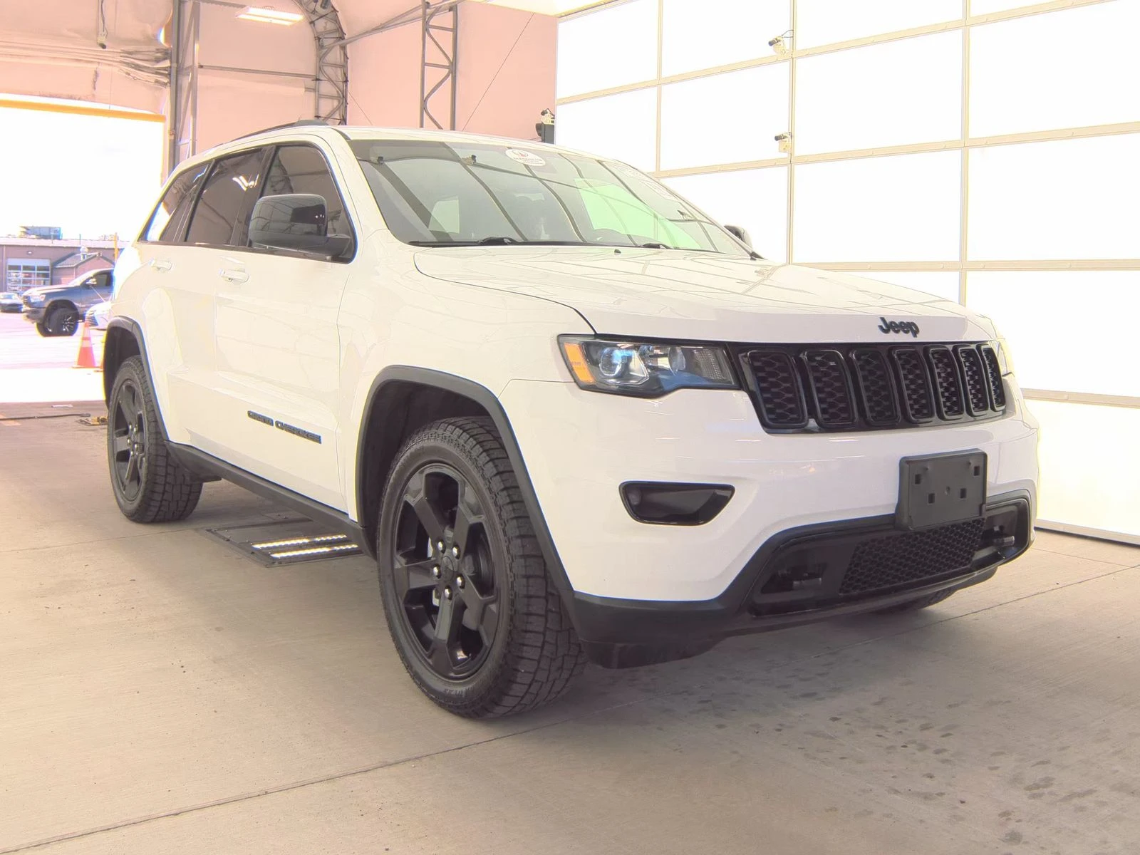 Jeep Grand cherokee 2018* UPLAND EDITION* 8ZF* ПОДГРЕВ* КАМЕРА* ПРУЖИН - изображение 3