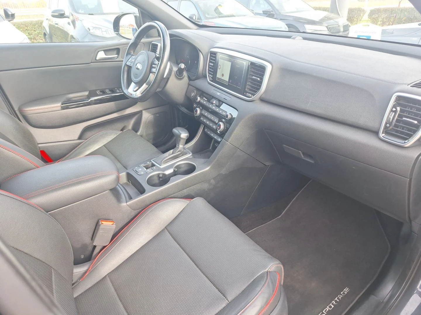 Kia Sportage 2.0 CRDi / 185 к.с. / DCT-8 / AWD/GT LINE - изображение 9