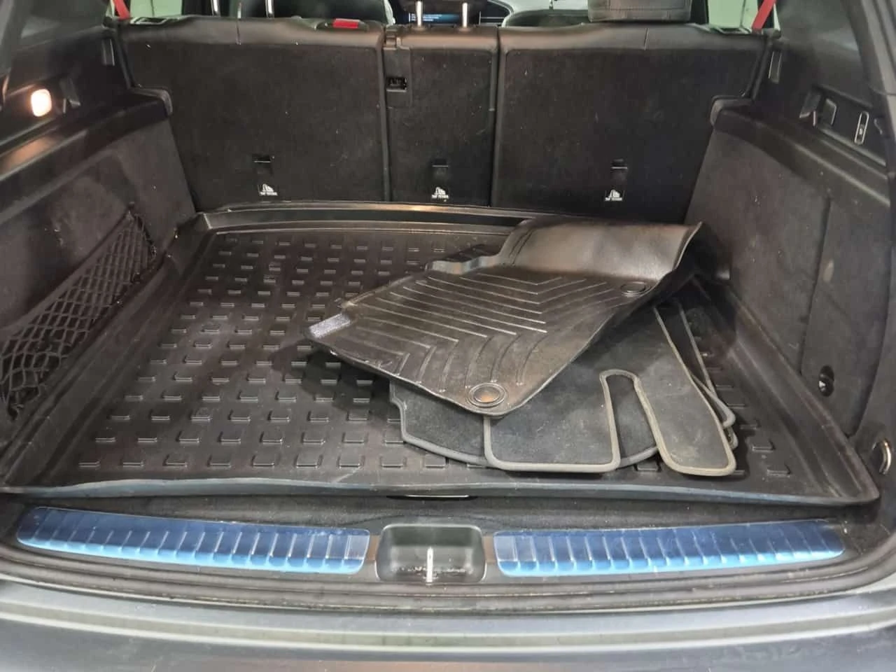 Mercedes-Benz GLE 53 4MATIC AMG | МАСАЖ | PANO | ДИСТРОНИК | 360 | KEYLESS | , снимка 14 - Автомобили и джипове - 53927895