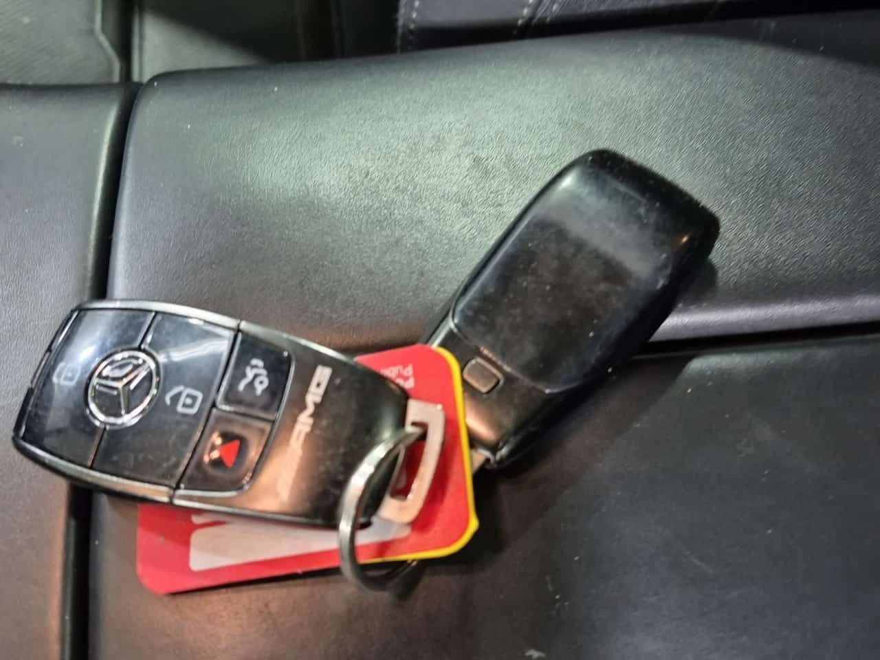 Mercedes-Benz GLE 53 4MATIC AMG | МАСАЖ | PANO | ДИСТРОНИК | 360 | KEYLESS | , снимка 8 - Автомобили и джипове - 53927895