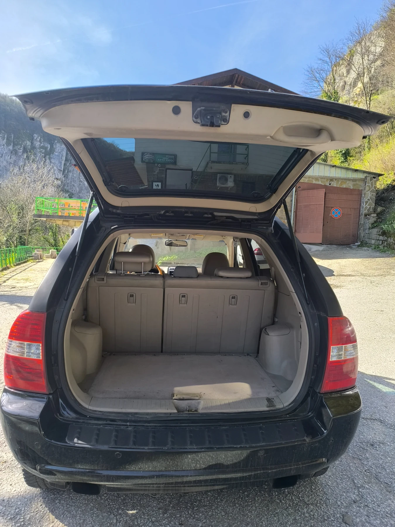 Kia Sportage 2.0, снимка 16 - Автомобили и джипове - 54776079