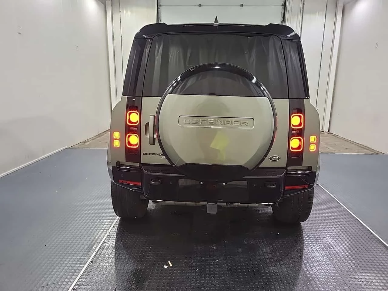 Land Rover Defender * X DYNAMIC SE * CARFAX * , снимка 4 - Автомобили и джипове - 55611248
