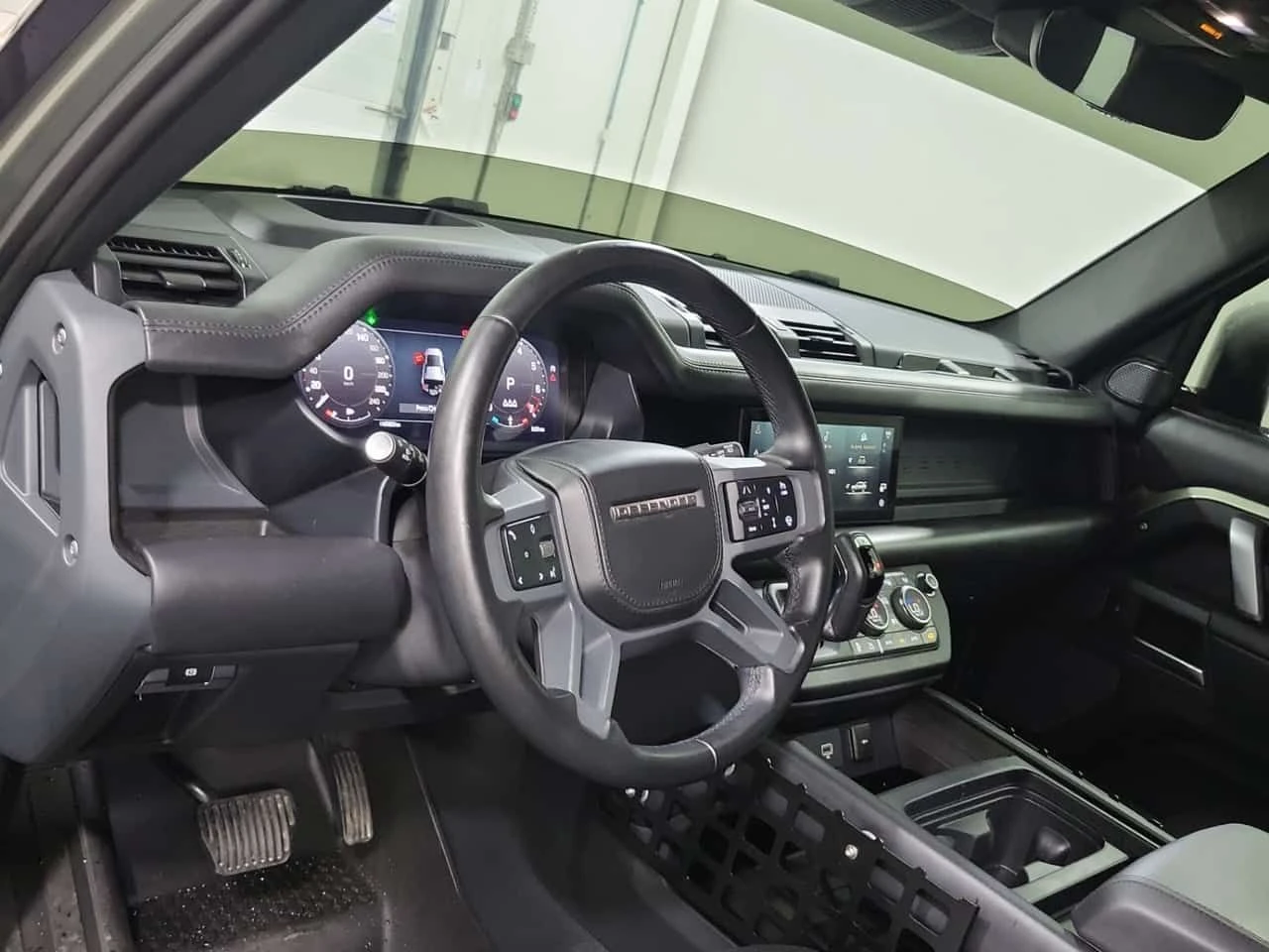 Land Rover Defender * X DYNAMIC SE * CARFAX * , снимка 6 - Автомобили и джипове - 55611248