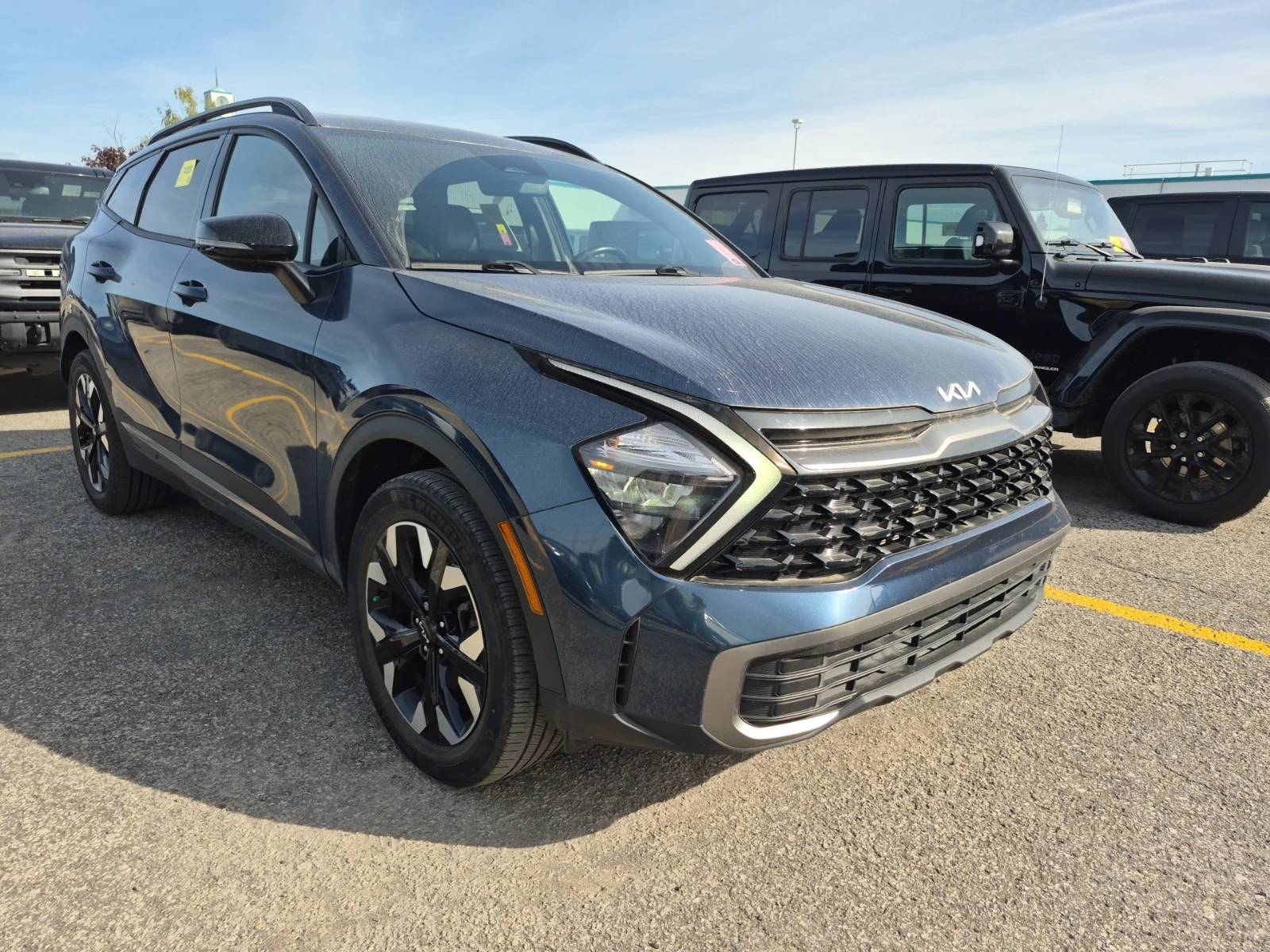 Kia Sportage X-LINE, снимка 2 - Автомобили и джипове - 56227945